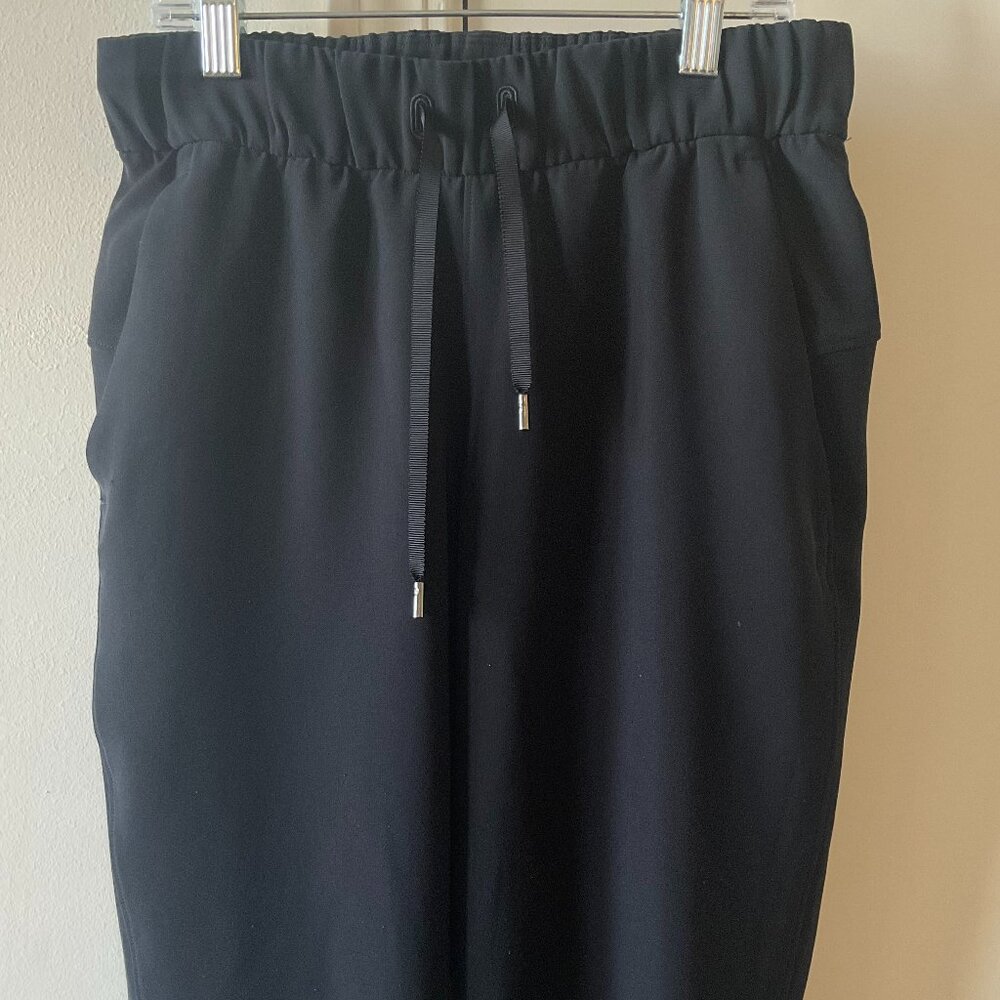 Lululemon On The Fly Black Pull-On Jogger Size 2 - Picture 4 of 11